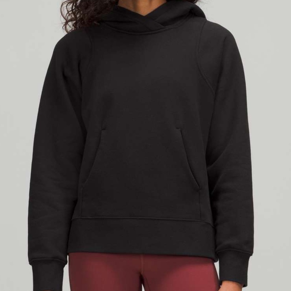 Lululemon size 8 EUC Black Loungeful Hoodie
